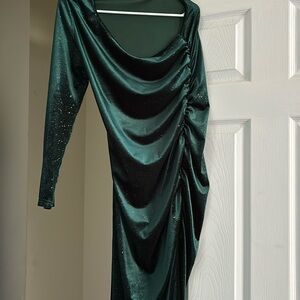 Hunter green woman’s one shoulder long dress